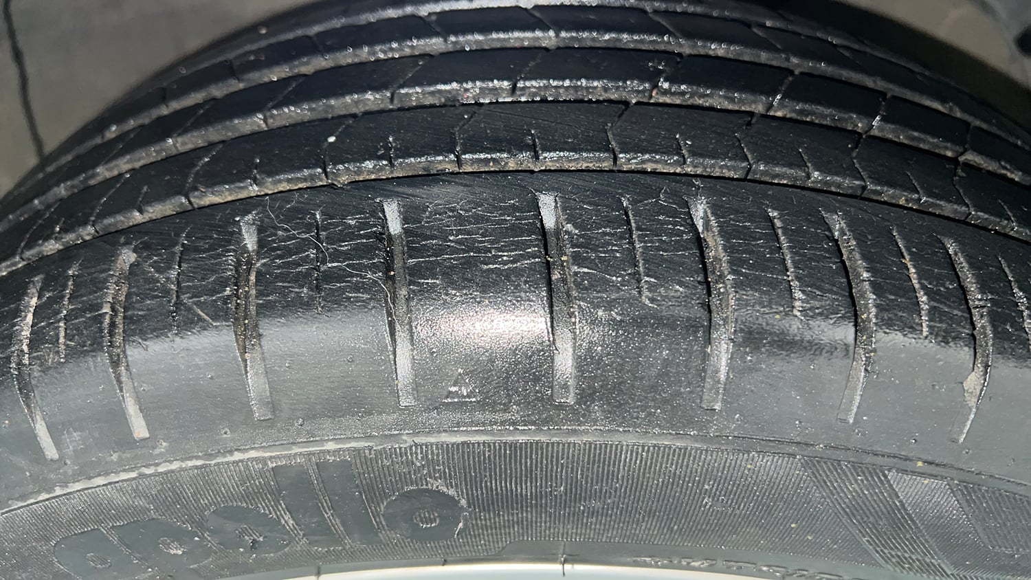 Used 2018 Maruti Suzuki Baleno Zeta 1.2 Petrol Manual tyres RIGHT FRONT TYRE TREAD VIEW