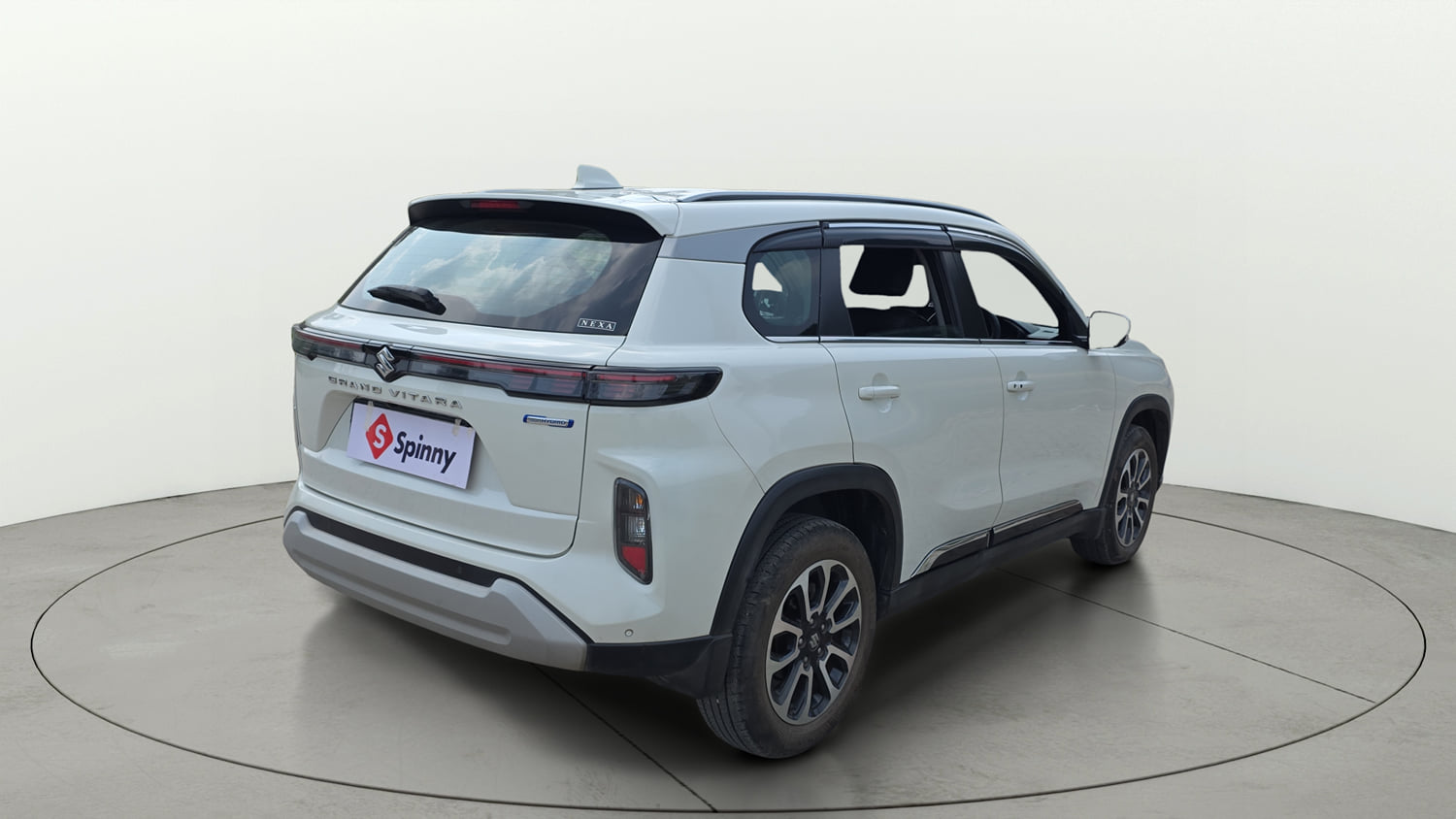 Used 2023 Maruti Suzuki Grand Vitara Zeta Smart Hybrid Petrol Manual exterior RIGHT REAR CORNER VIEW