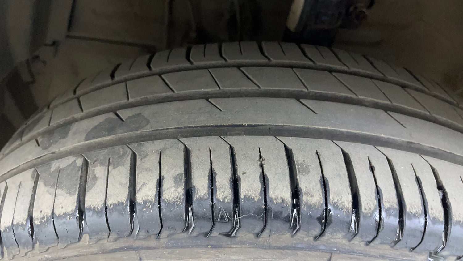 Used 2015 Maruti Suzuki Swift Dzire ZXI Petrol Manual tyres LEFT FRONT TYRE TREAD VIEW