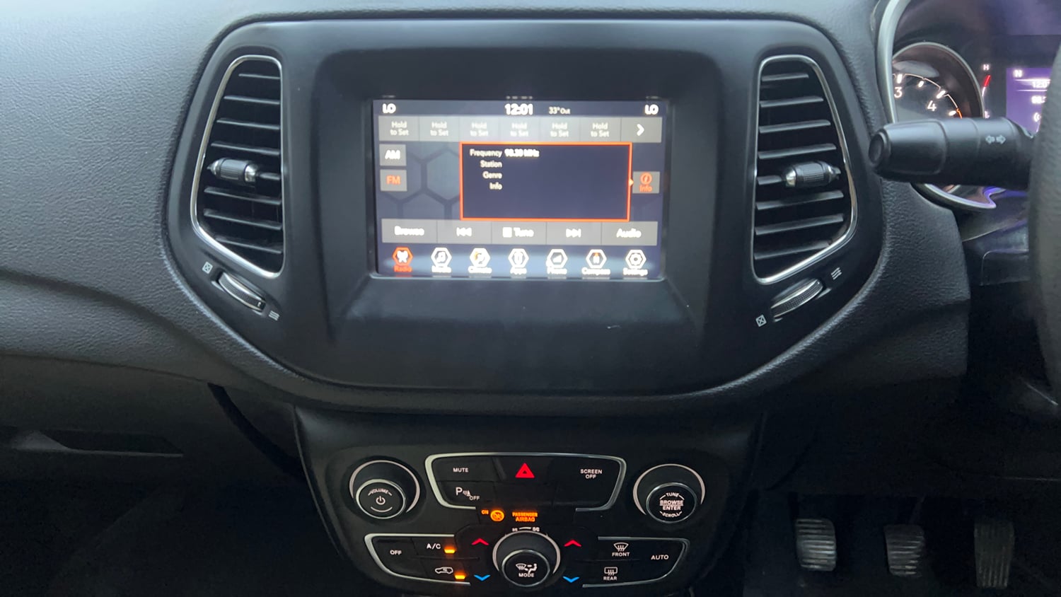Used 2020 Jeep Compass Longitude (O) 2.0 Diesel Diesel Manual interior MUSIC SYSTEM & AC CONTROL VIEW