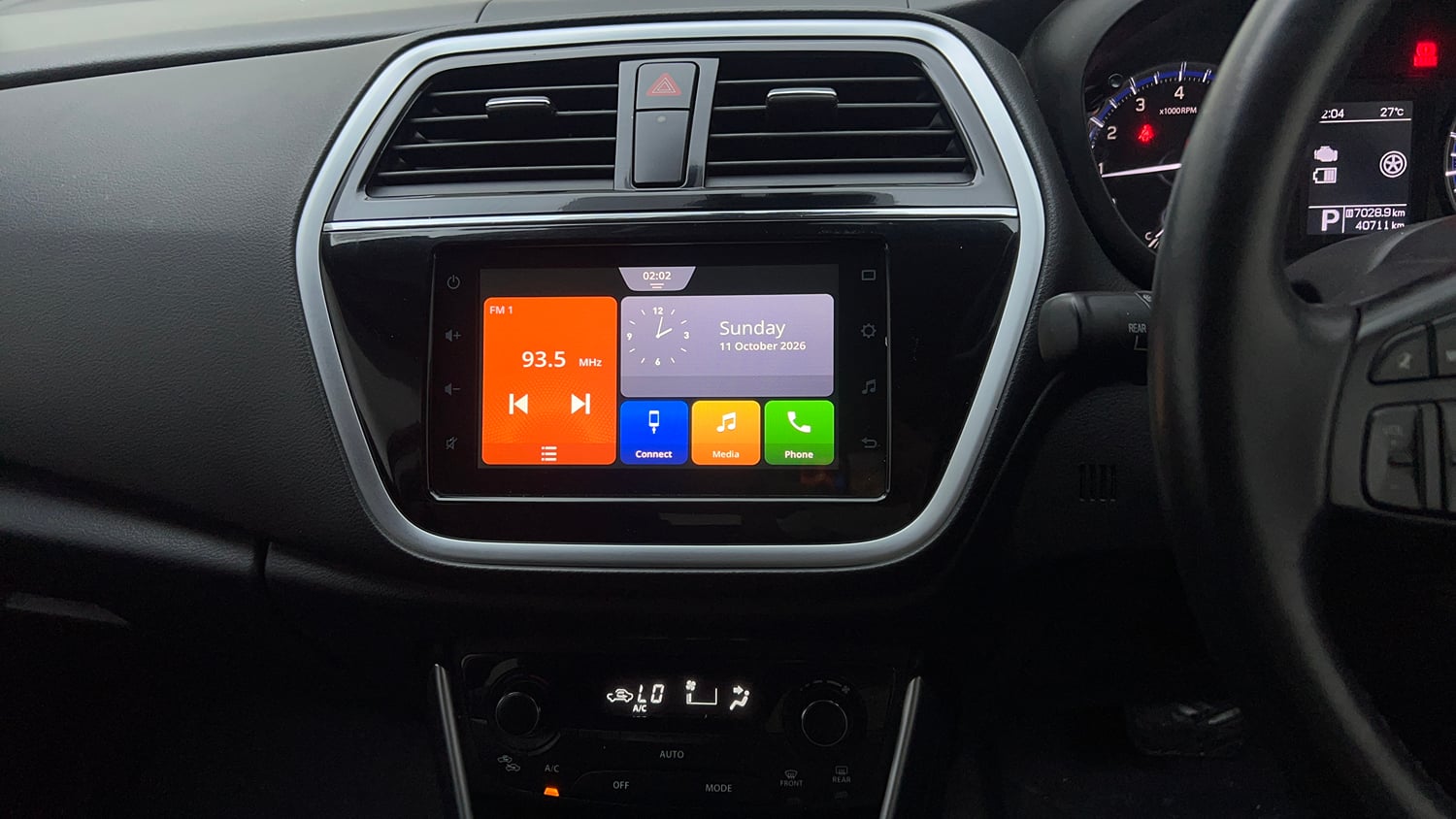 Used 2021 Maruti Suzuki S-Cross Alpha AT Petrol Automatic top_features Touch screen infotainment system