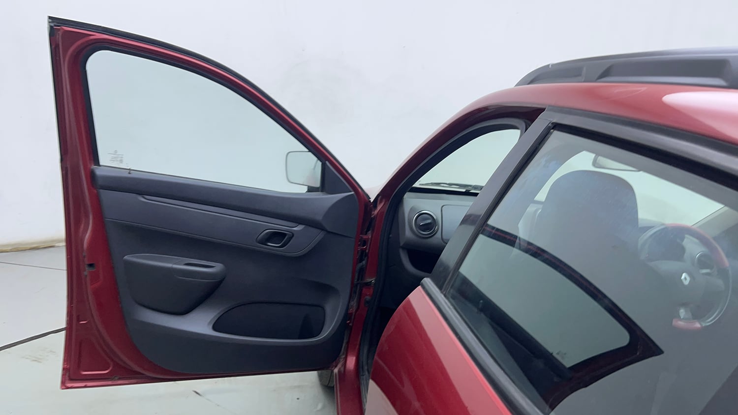Used 2016 Renault Kwid RXT Petrol Manual interior LEFT FRONT DOOR OPEN VIEW