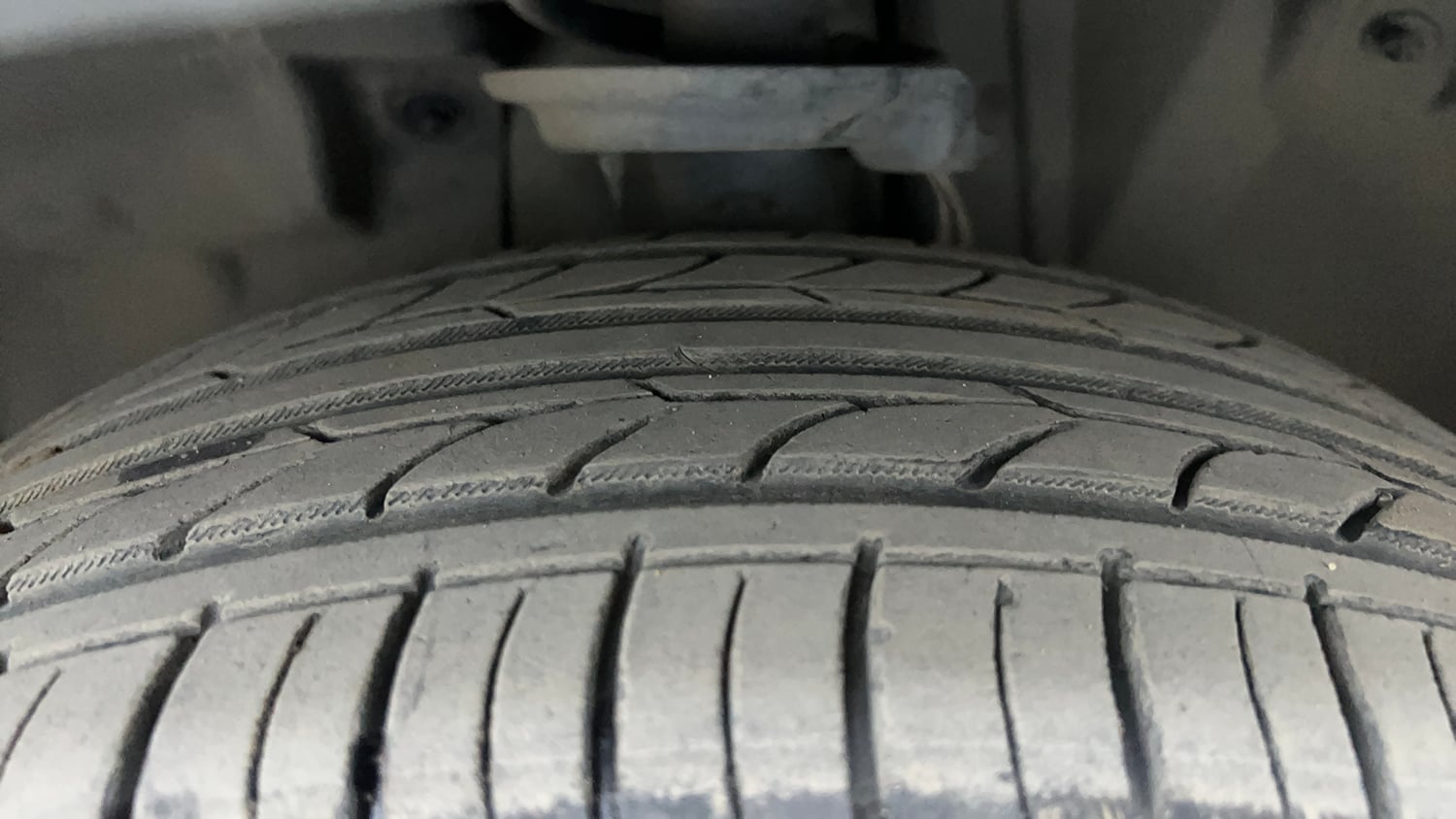Used 2020 Jeep Compass Longitude (O) 2.0 Diesel Diesel Manual tyres LEFT FRONT TYRE TREAD VIEW
