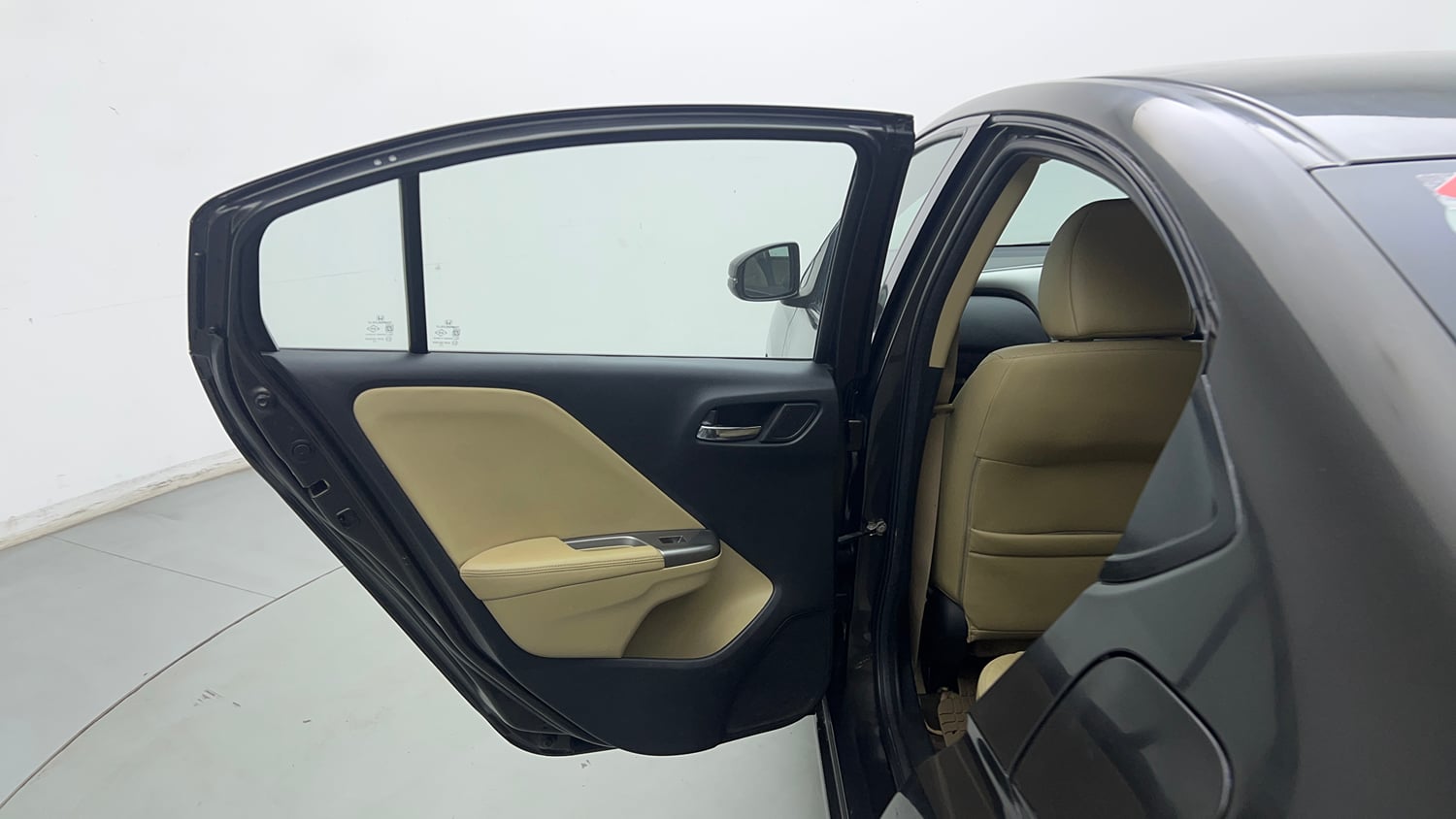 Used 2015 Honda City VX Petrol Manual interior LEFT REAR DOOR OPEN VIEW