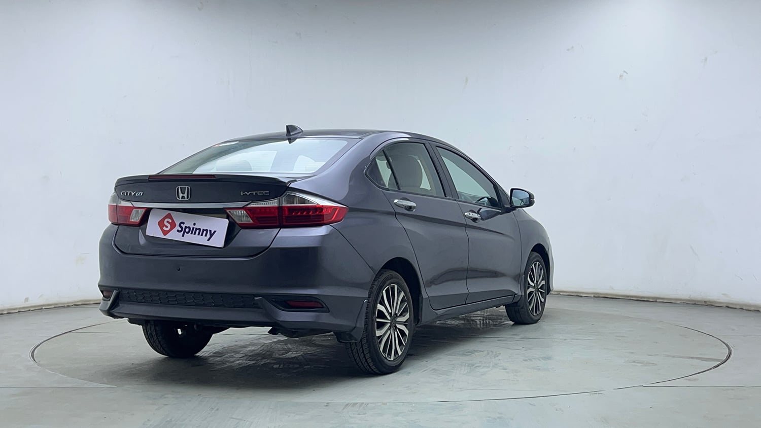 Used 2017 Honda City ZX CVT Petrol Petrol Automatic exterior RIGHT REAR CORNER VIEW