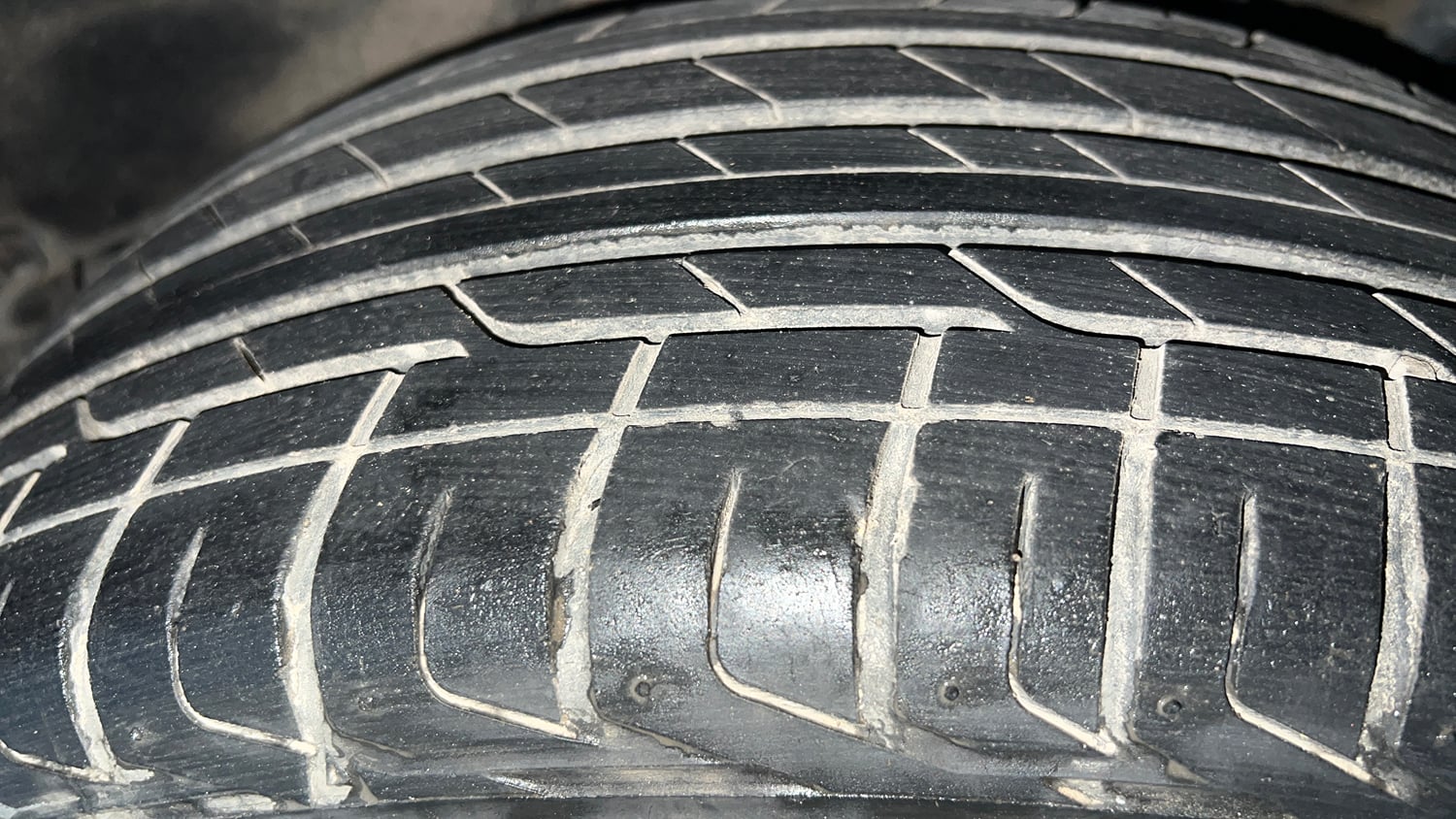 Used 2019 Tata Nexon XMA Diesel Diesel Automatic tyres LEFT REAR TYRE TREAD VIEW
