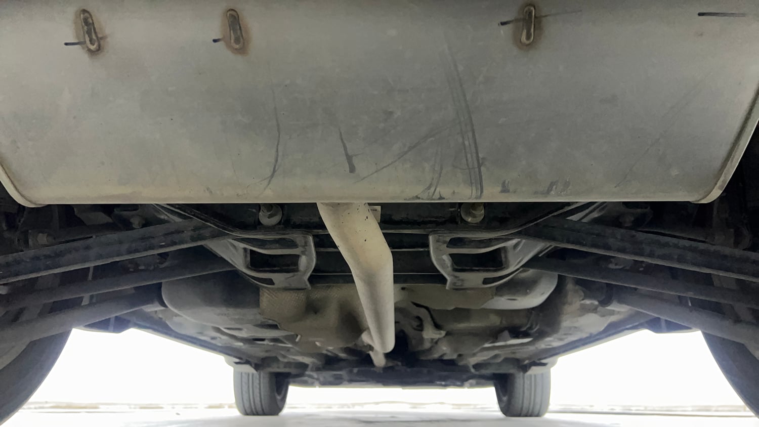 Used 2020 Jeep Compass Longitude (O) 2.0 Diesel Diesel Manual extra REAR UNDERBODY VIEW (TAKEN FROM REAR)