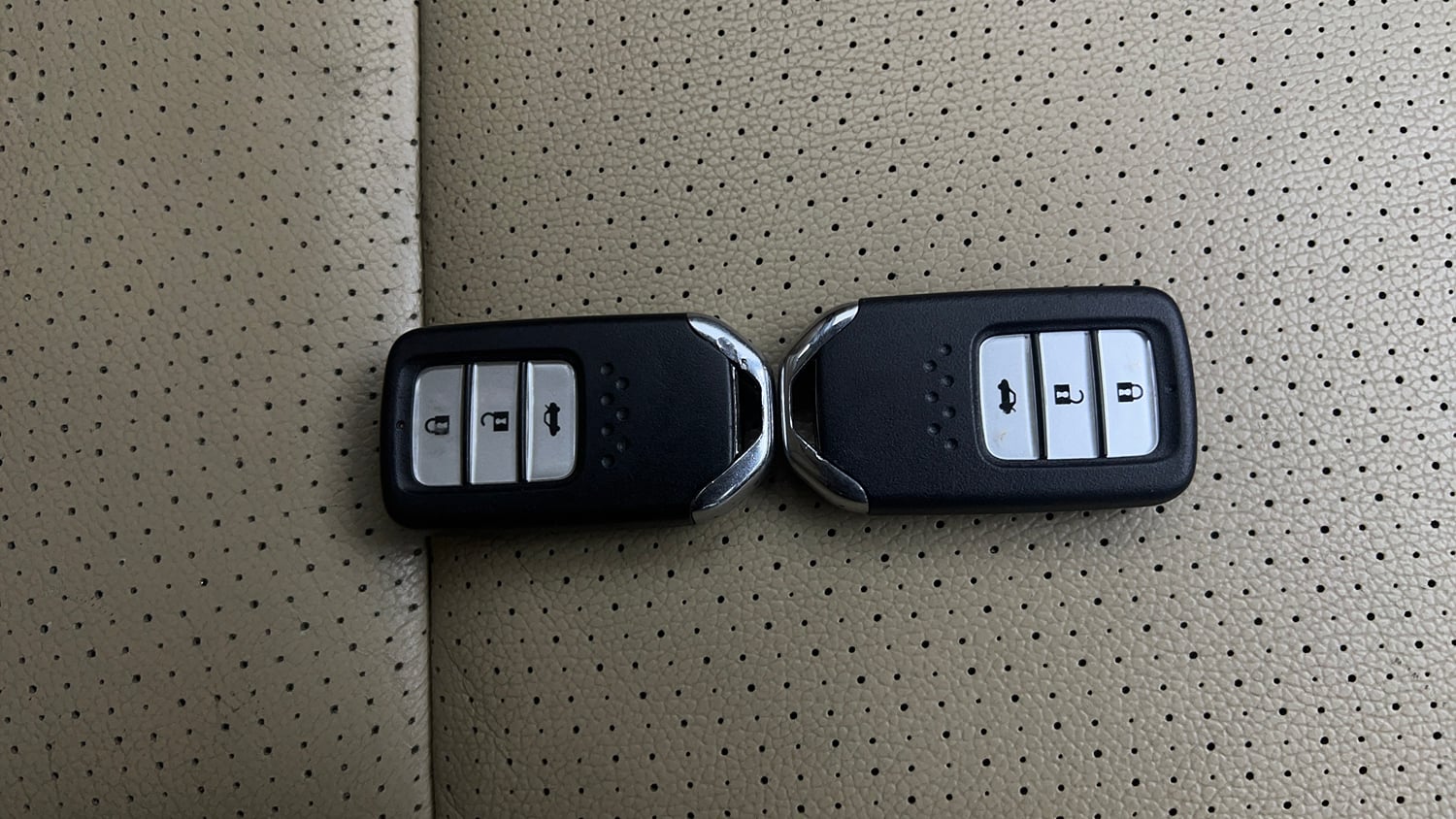Used 2015 Honda City VX Petrol Manual extra CAR KEY VIEW