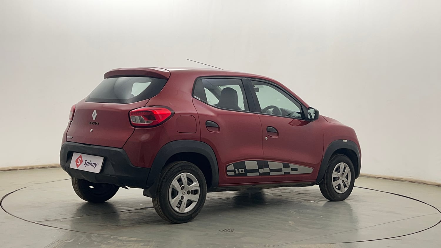 Used 2017 Renault Kwid 1.0 RXT AMT Opt Petrol Automatic exterior RIGHT REAR CORNER VIEW