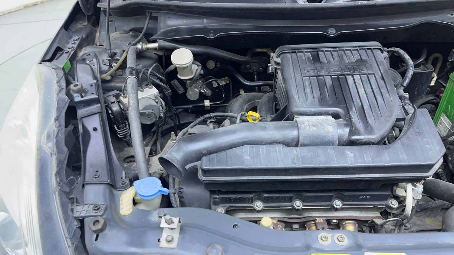 Used 2015 Maruti Suzuki Swift Dzire ZXI Petrol Manual engine ENGINE RIGHT SIDE VIEW