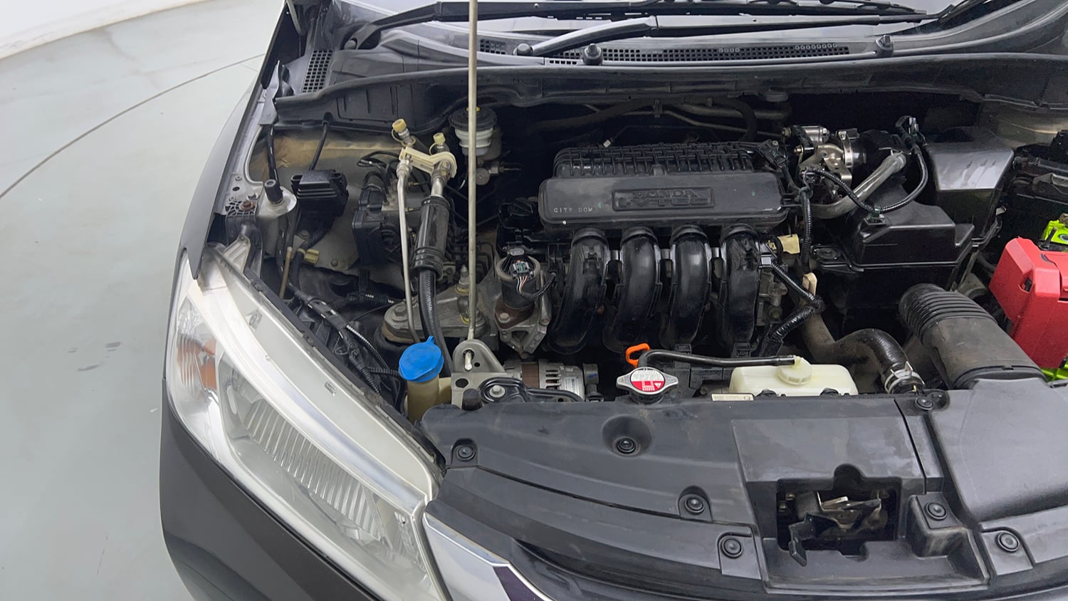 Used 2015 Honda City VX Petrol Manual engine ENGINE RIGHT SIDE VIEW