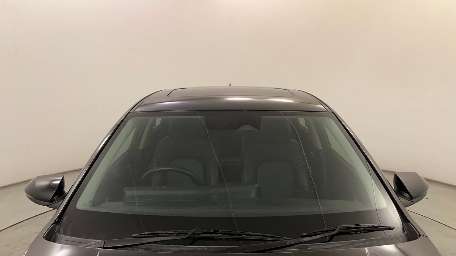 Used 2023 Hyundai Verna SX (O) 1.5 Turbo Petrol DCT Petrol Automatic exterior FRONT WINDSHIELD VIEW