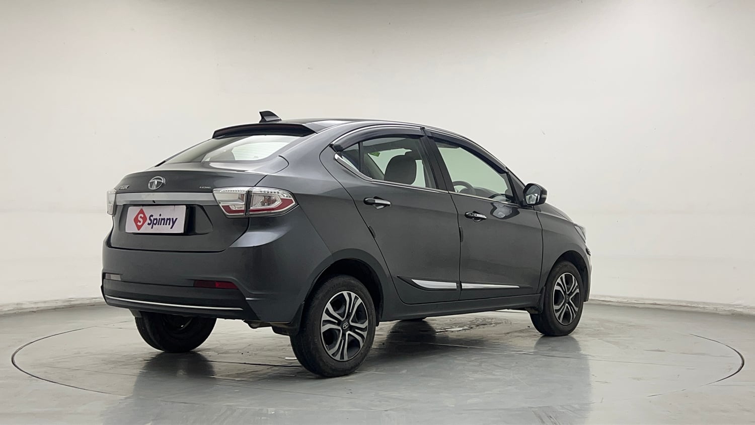 Used 2022 Tata Tigor XZ Plus CNG Cng Manual exterior RIGHT REAR CORNER VIEW