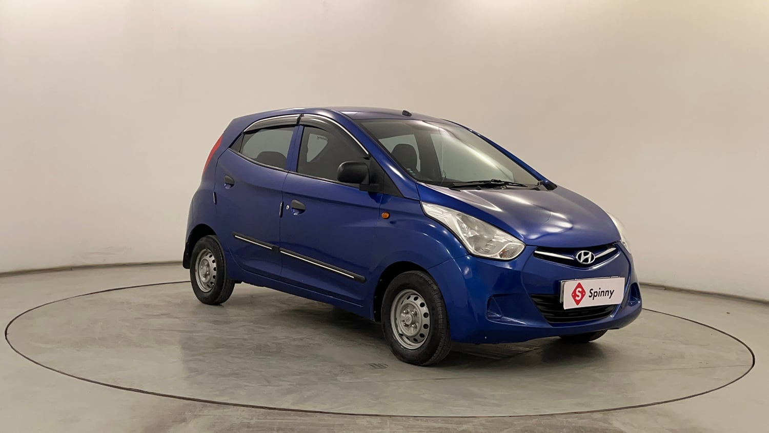 Used 2017 Hyundai Eon Era + AirBag Petrol Manual exterior RIGHT FRONT CORNER VIEW