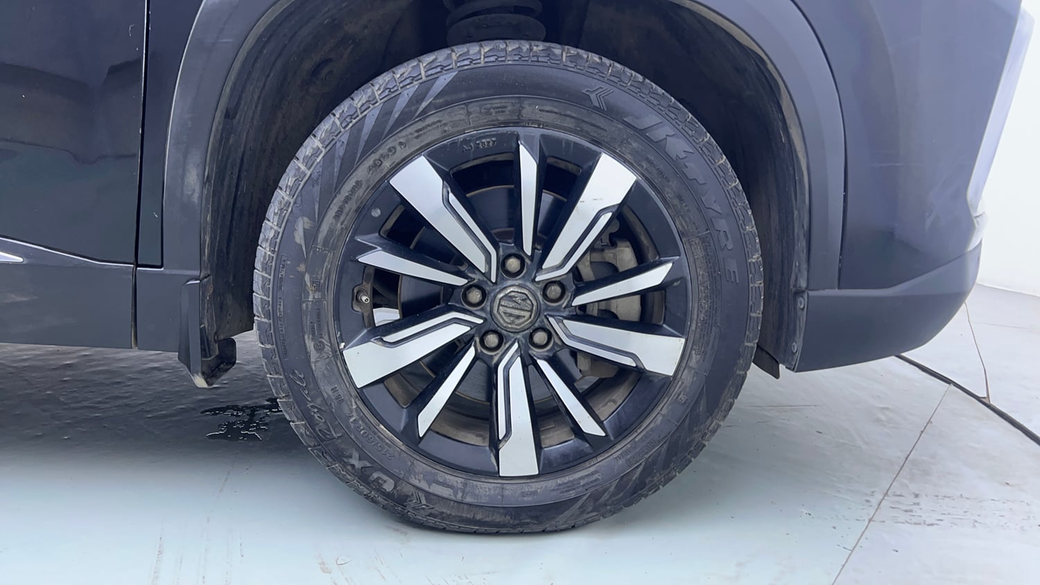 Used 2020 MG Motors Hector Sharp 1.5 DCT Petrol Petrol Automatic tyres RIGHT FRONT TYRE RIM VIEW