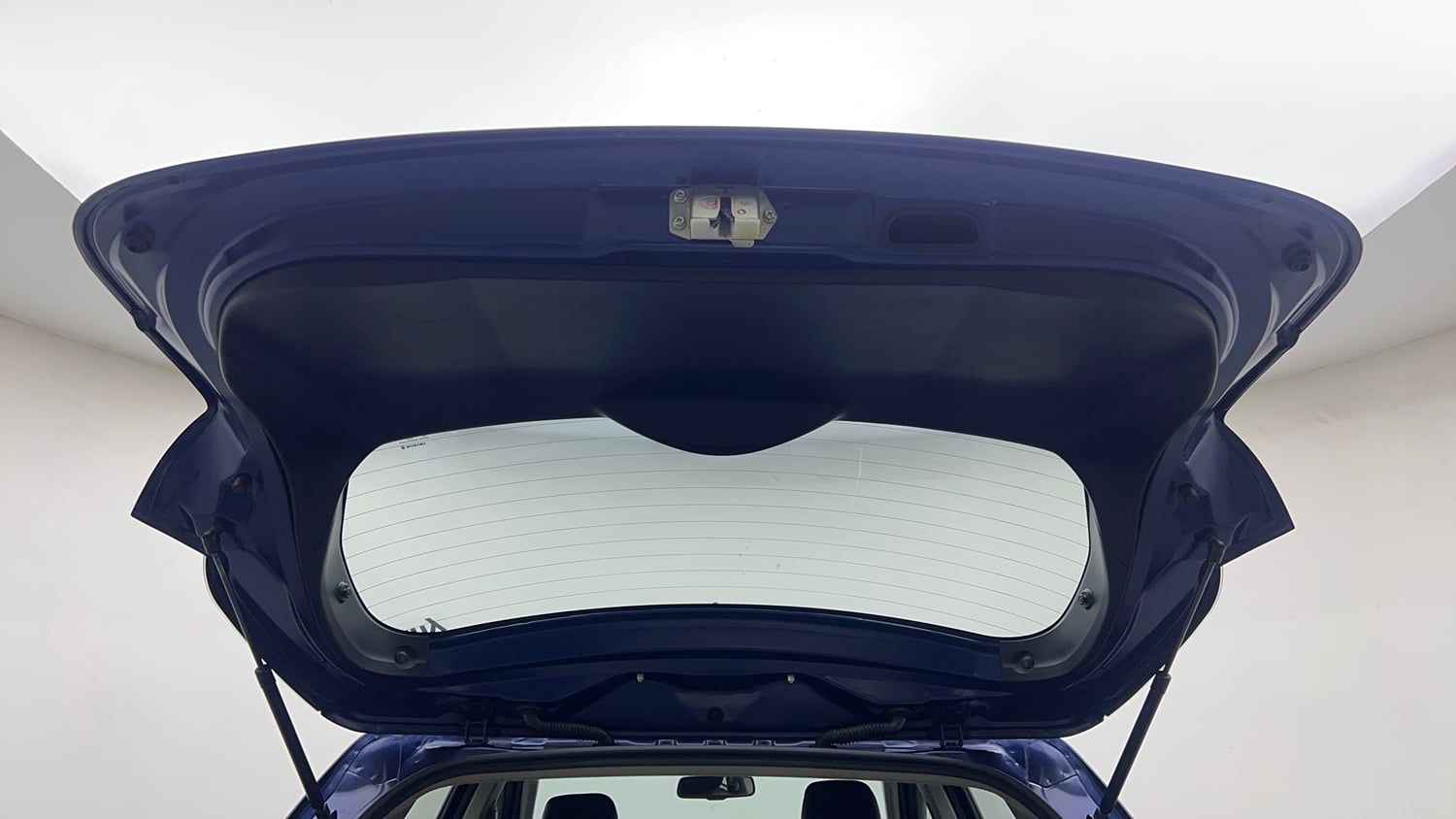 Used 2021 Maruti Suzuki S-Cross Alpha AT Petrol Automatic interior DICKY DOOR OPEN VIEW