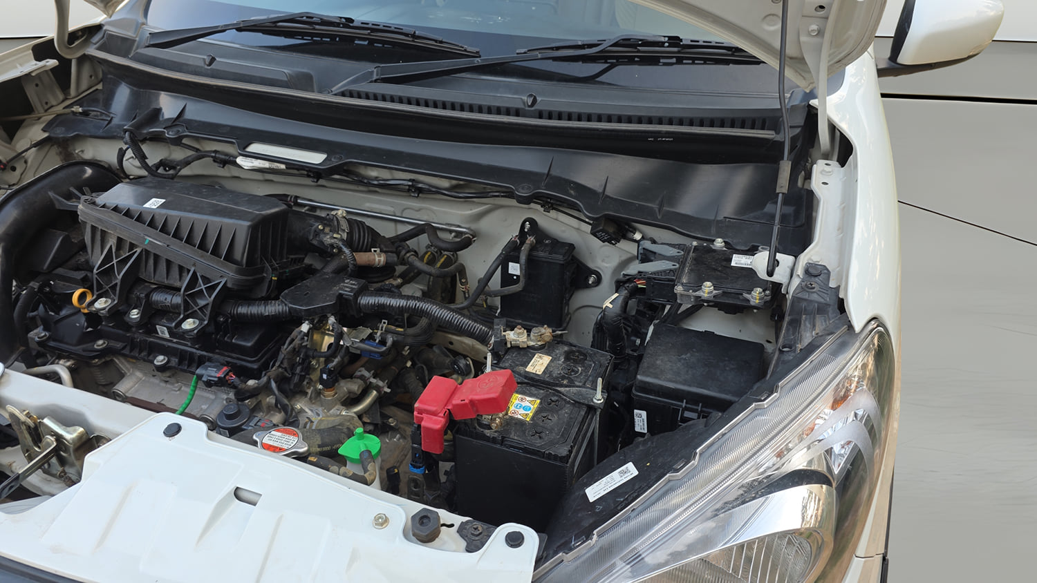 Used 2023 Maruti Suzuki Celerio ZXi Petrol Manual engine ENGINE LEFT SIDE VIEW