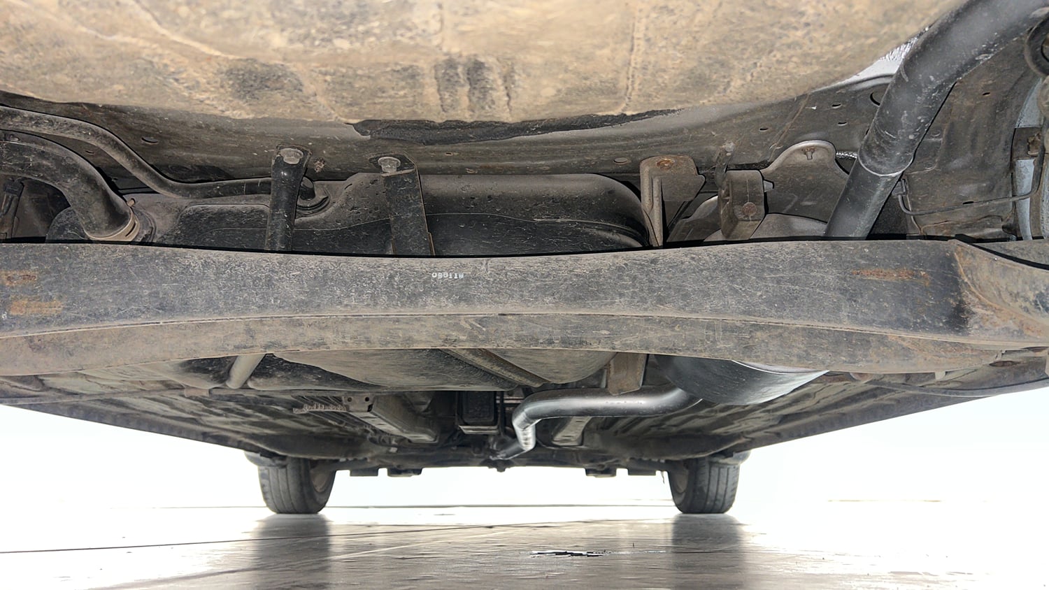 Used 2019 Honda Amaze 1.2 V CVT Petrol Petrol Automatic extra REAR UNDERBODY VIEW (TAKEN FROM REAR)