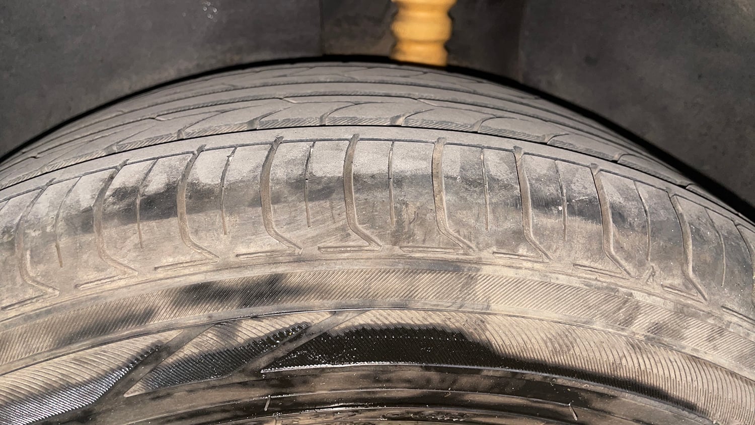 Used 2017 Hyundai Creta 1.6 SX Plus AT Petrol Petrol Automatic tyres LEFT REAR TYRE TREAD VIEW