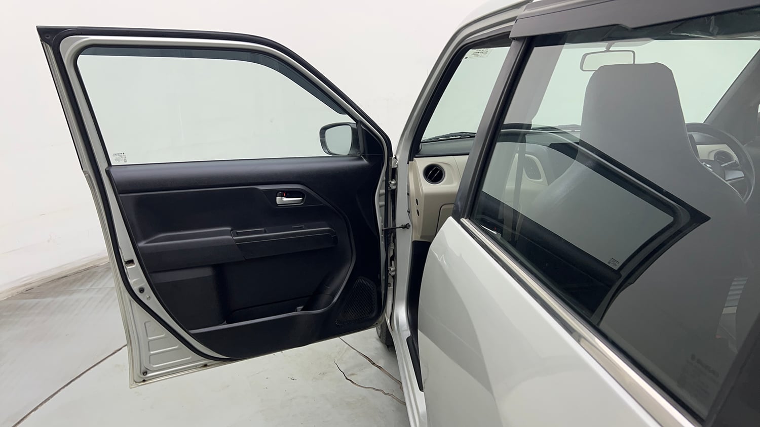 Used 2019 Maruti Suzuki Wagon R VXi 1.2 Petrol Manual interior LEFT FRONT DOOR OPEN VIEW