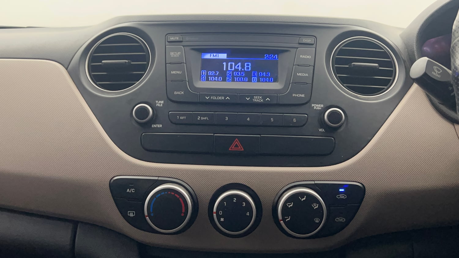 Used 2020 Hyundai Xcent S Petrol Manual top_features Integrated (in-dash) music system