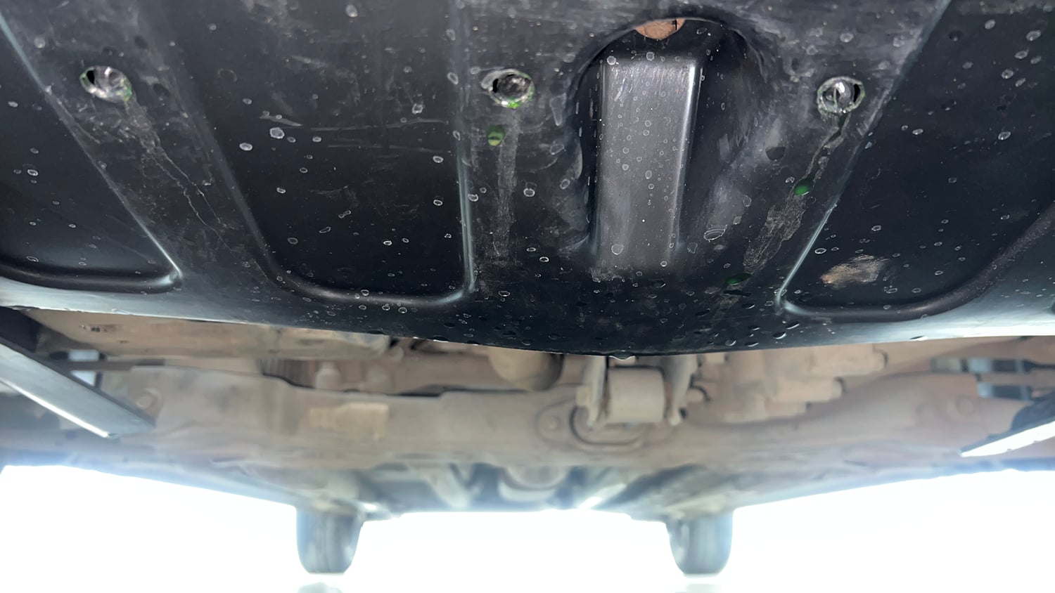Used 2021 Hyundai Verna SX (O) 1.0 Turbo DCT Petrol Automatic extra FRONT LEFT UNDERBODY VIEW
