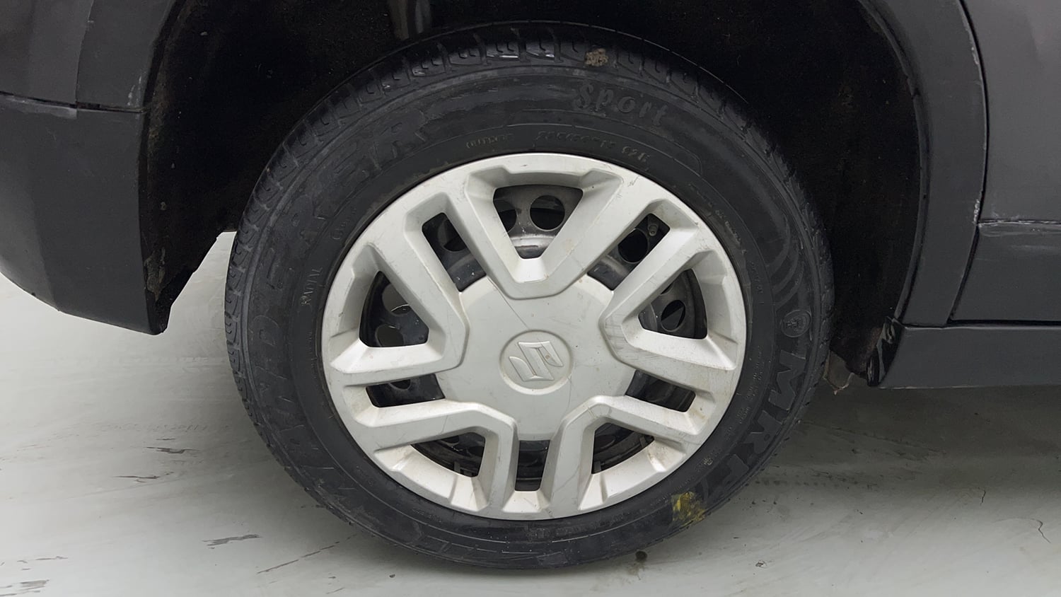 Used 2018 Maruti Suzuki Vitara Brezza [2016-2020] LDi Diesel Manual tyres RIGHT REAR TYRE RIM VIEW
