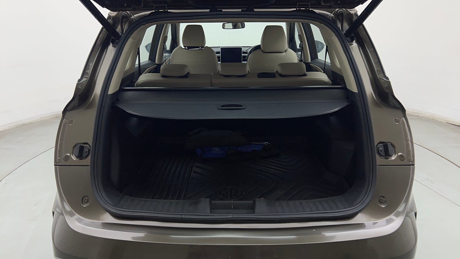 Used 2023 MG Motors Hector Sharp Pro 1.5 Turbo Petrol MT Petrol Manual interior DICKY INSIDE VIEW