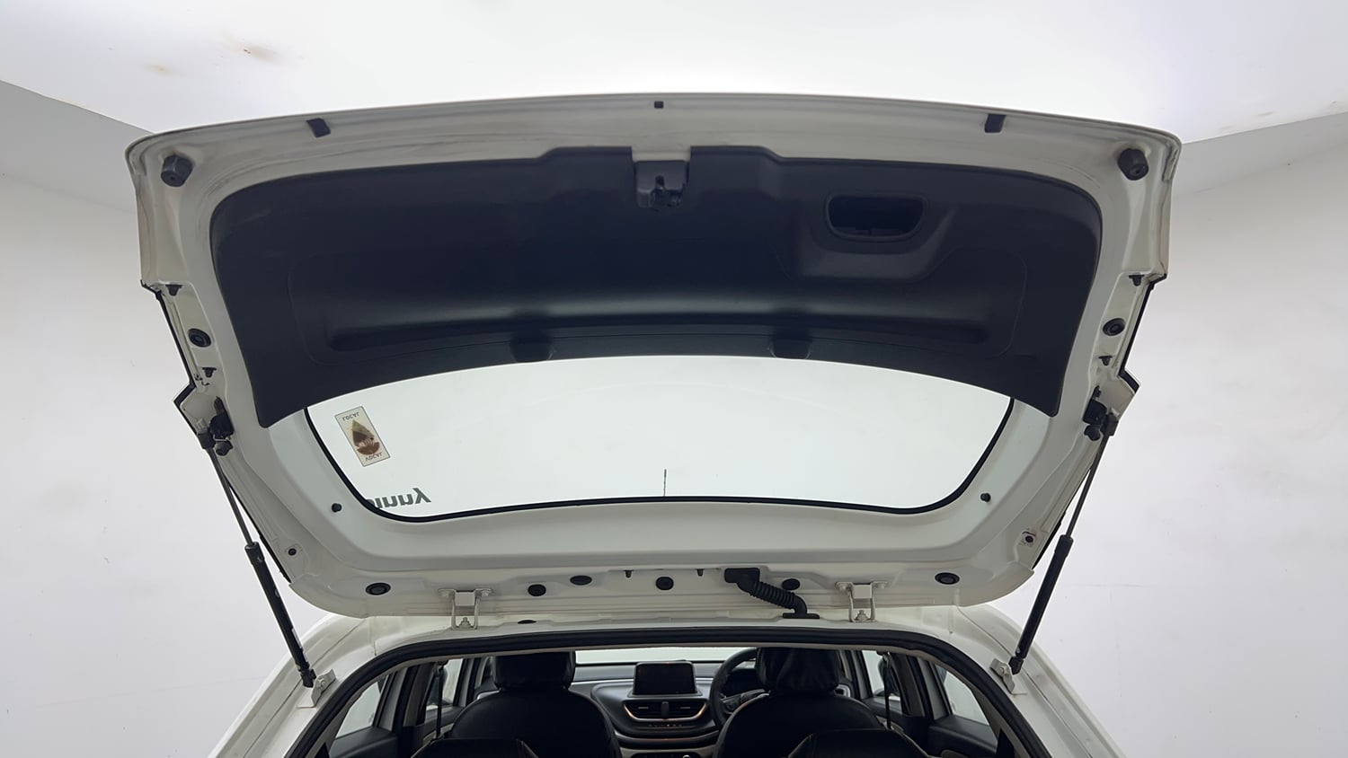 Used 2021 Tata Altroz XT Petrol Petrol Manual interior DICKY DOOR OPEN VIEW