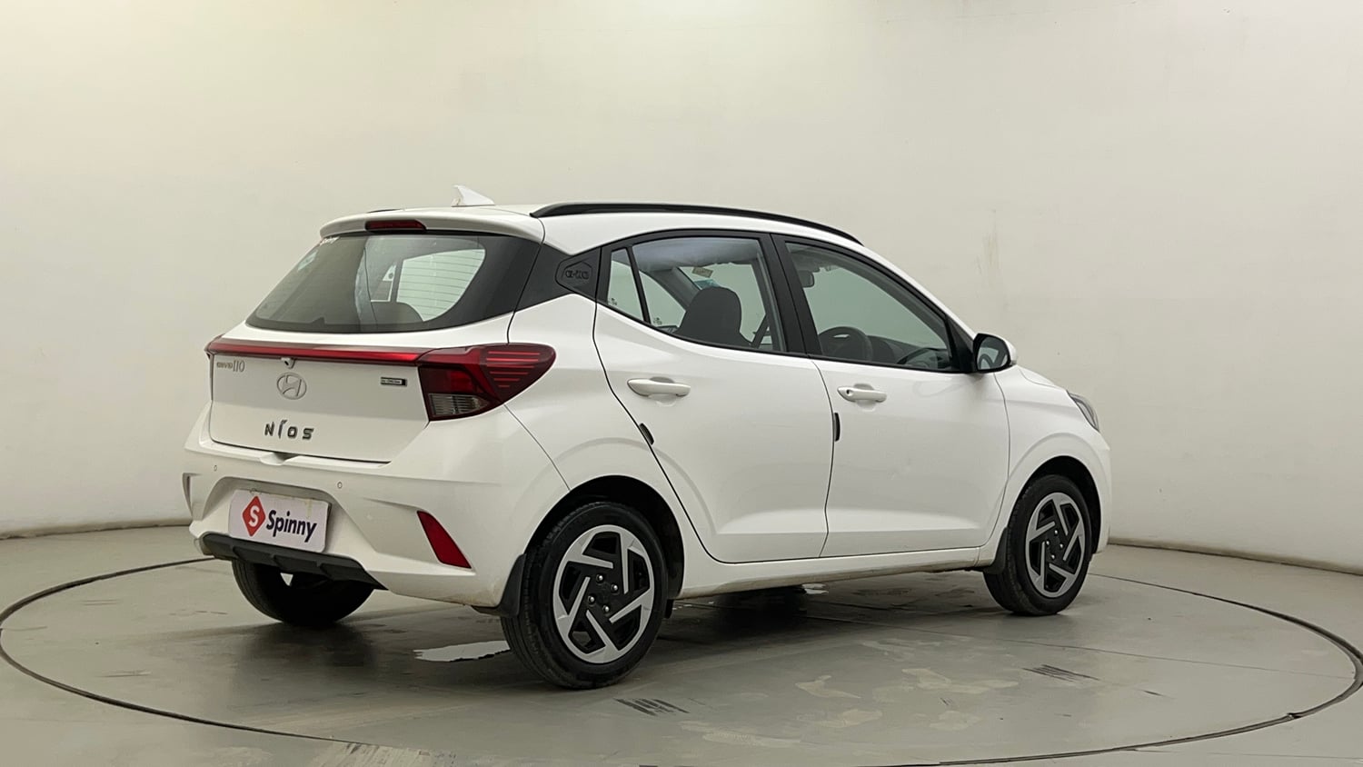 Used 2024 Hyundai Grand i10 Nios Sportz 1.2 Hy-CNG Duo Cng Manual exterior RIGHT REAR CORNER VIEW