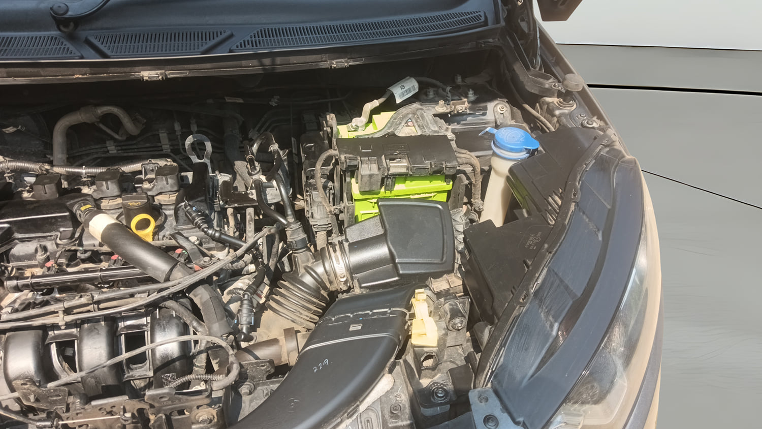 Used 2020 Ford EcoSport S MT 1.5 Ti-VCT Petrol Manual engine ENGINE LEFT SIDE VIEW