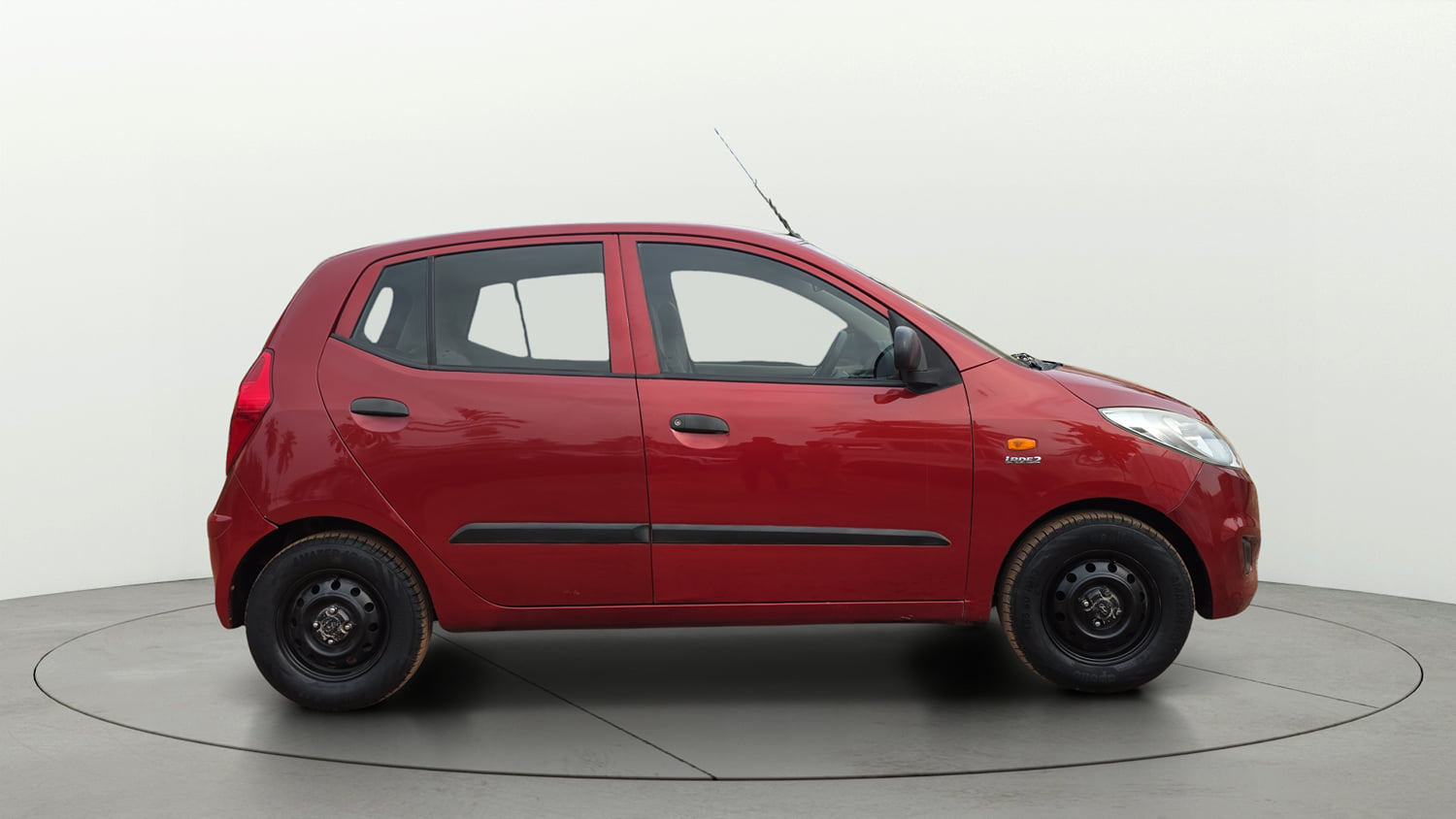 Used 2013 Hyundai i10 Era 1.1 iRDE2 Petrol Manual exterior RIGHT SIDE VIEW