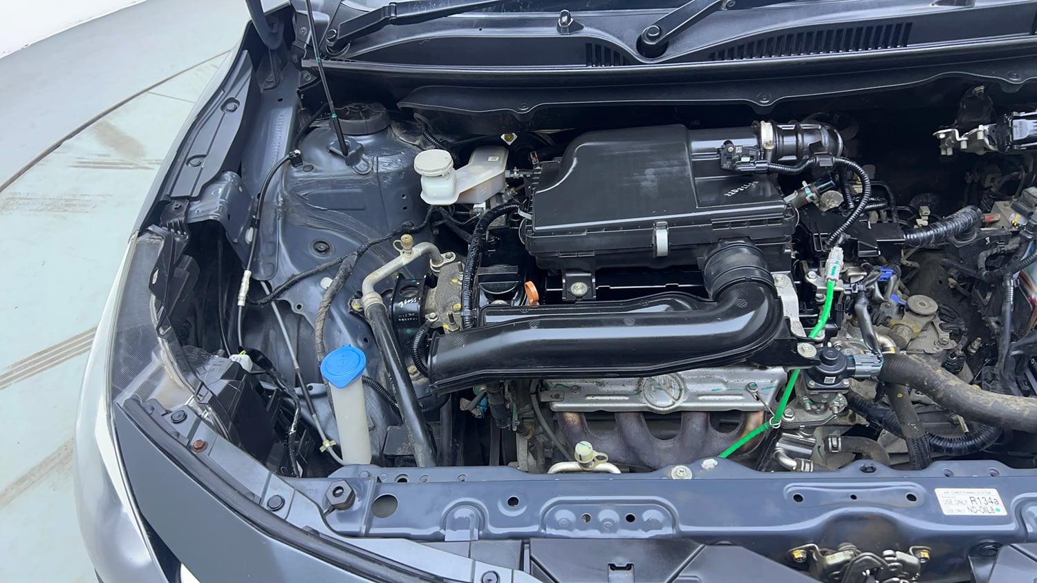 Used 2022 Maruti Suzuki Baleno Alpha MT Petrol Manual engine ENGINE RIGHT SIDE VIEW