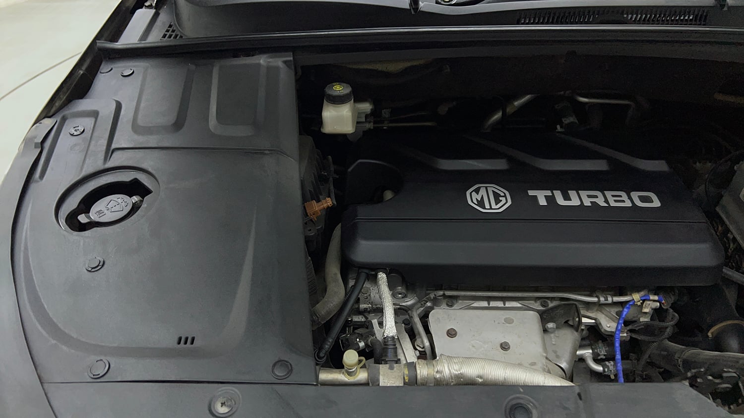 Used 2023 MG Motors Hector Sharp Pro 1.5 Turbo Petrol MT Petrol Manual engine ENGINE RIGHT SIDE VIEW