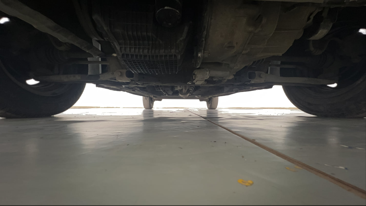 Used 2017 Renault Kwid 1.0 RXT AMT Opt Petrol Automatic extra FRONT LEFT UNDERBODY VIEW