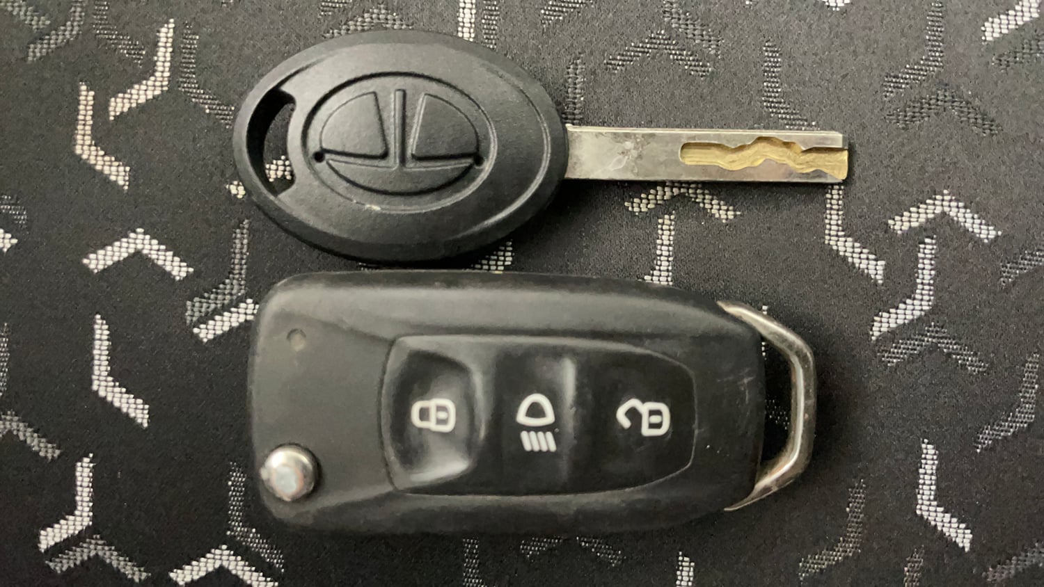Used 2021 Tata Tiago XZ Plus Petrol Manual extra CAR KEY VIEW