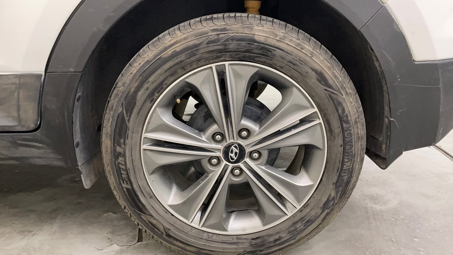 Used 2017 Hyundai Creta 1.6 SX Plus AT Petrol Petrol Automatic tyres LEFT REAR TYRE RIM VIEW