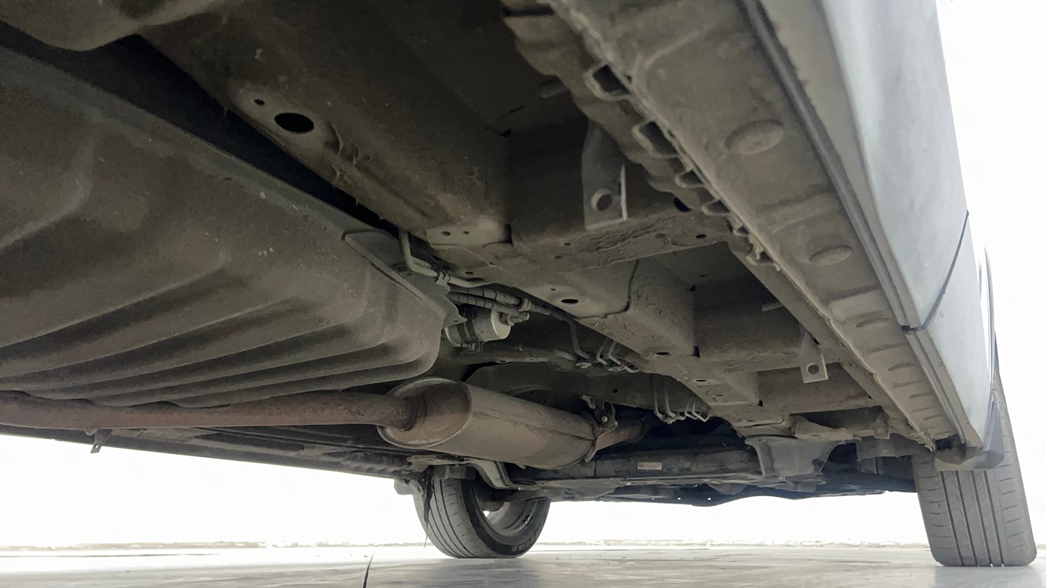 Used 2021 MG Motors Hector Plus Sharp 1.5 Petrol Turbo CVT 6-STR Petrol Automatic extra REAR RIGHT UNDERBODY VIEW