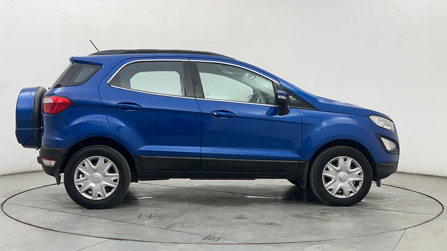 Used 2018 Ford EcoSport Trend + 1.5L Ti-VCT AT Petrol Automatic exterior RIGHT SIDE VIEW