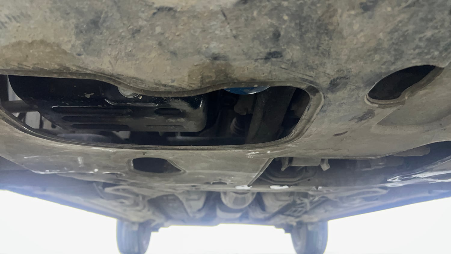 Used 2021 Hyundai Venue SX Plus 1.0 Turbo DCT Petrol Automatic extra FRONT LEFT UNDERBODY VIEW