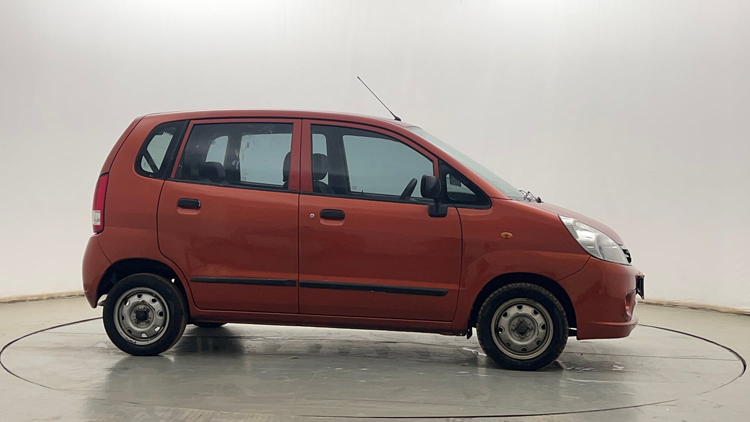 Used 2012 Maruti Suzuki Estilo LXi BS-IV Petrol Manual exterior RIGHT SIDE VIEW