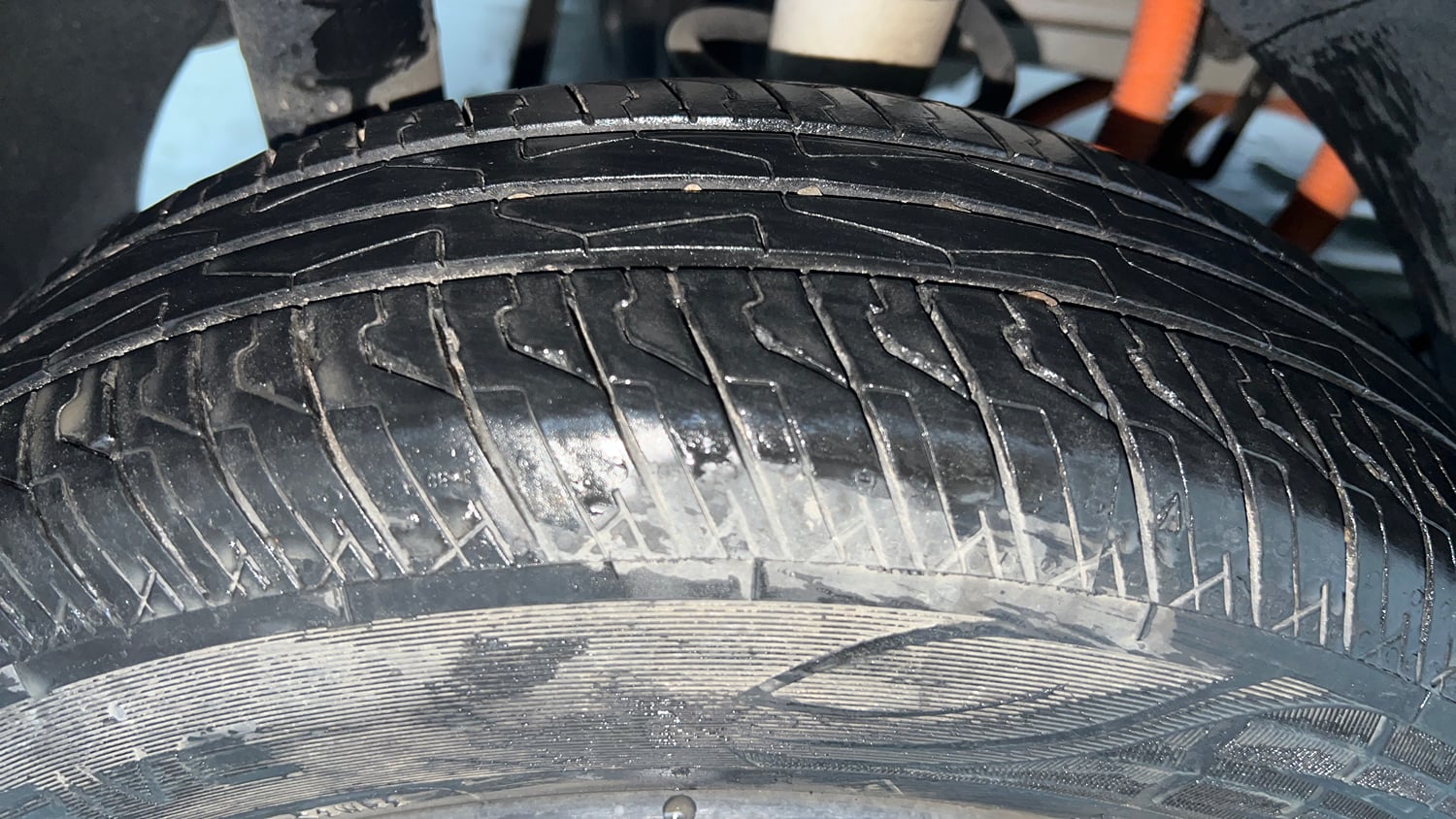 Used 2024 MG Motors Comet EV Excite Electric Automatic tyres RIGHT REAR TYRE TREAD VIEW