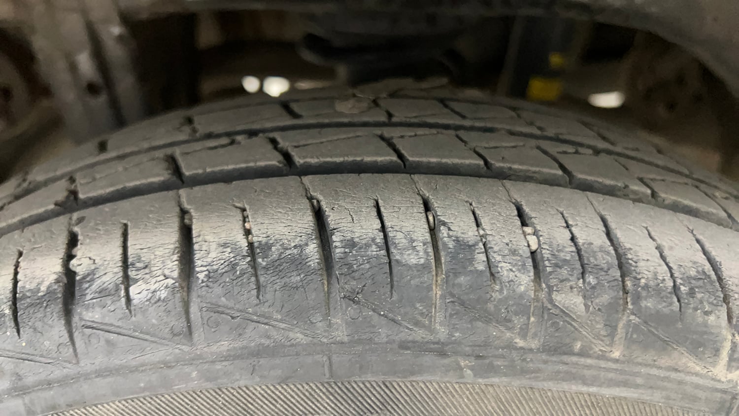 Used 2022 Maruti Suzuki Alto 800 VXi Petrol Manual tyres RIGHT REAR TYRE TREAD VIEW