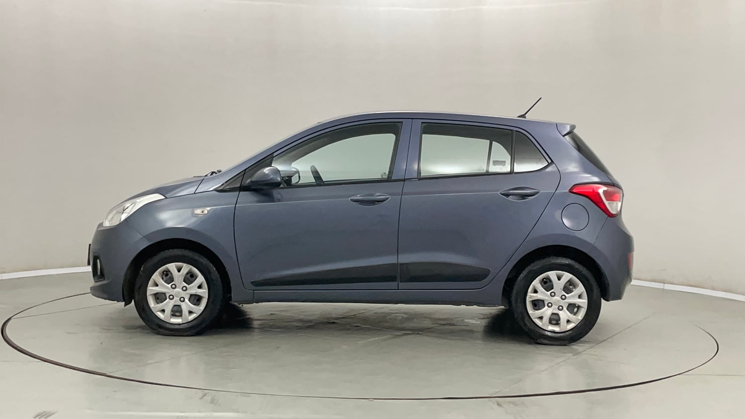 Used 2014 Hyundai Grand i10 Magna 1.2 Kappa VTVT Petrol Manual exterior LEFT SIDE VIEW