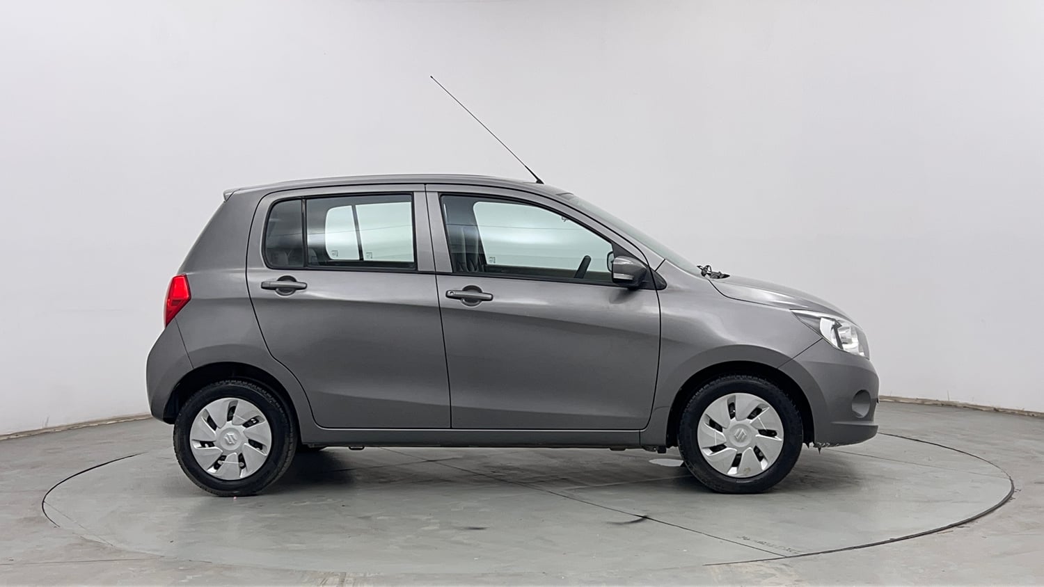 Used 2016 Maruti Suzuki Celerio ZXi AMT Petrol Automatic exterior RIGHT SIDE VIEW
