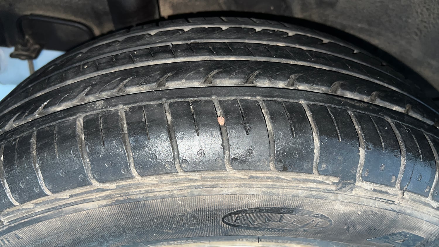 Used 2022 Hyundai Venue SX 1.2 Petrol Petrol Manual tyres RIGHT REAR TYRE TREAD VIEW