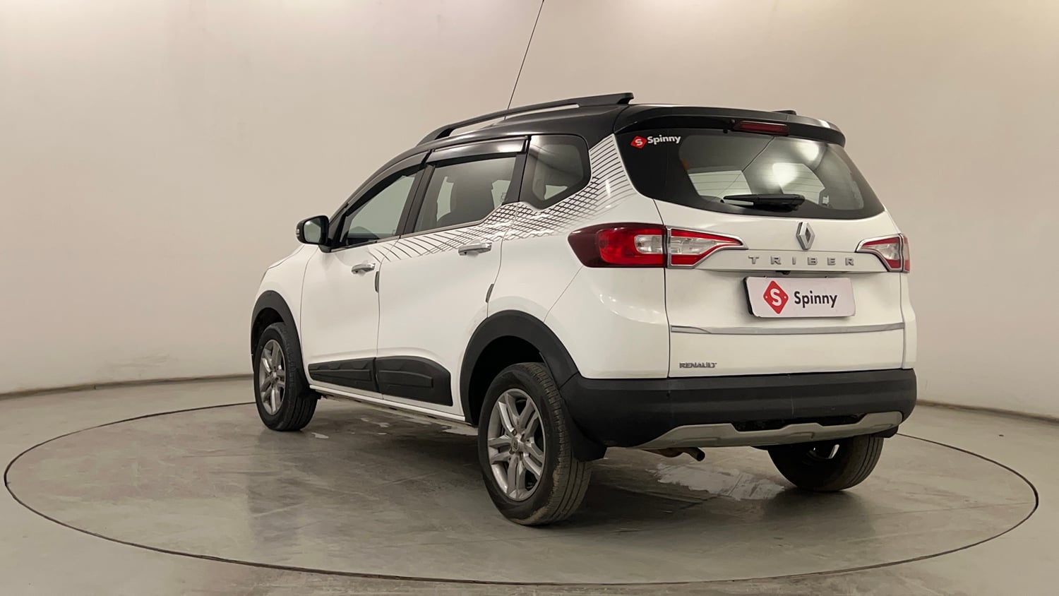 Used 2023 Renault Triber RXZ Petrol Manual exterior LEFT REAR CORNER VIEW