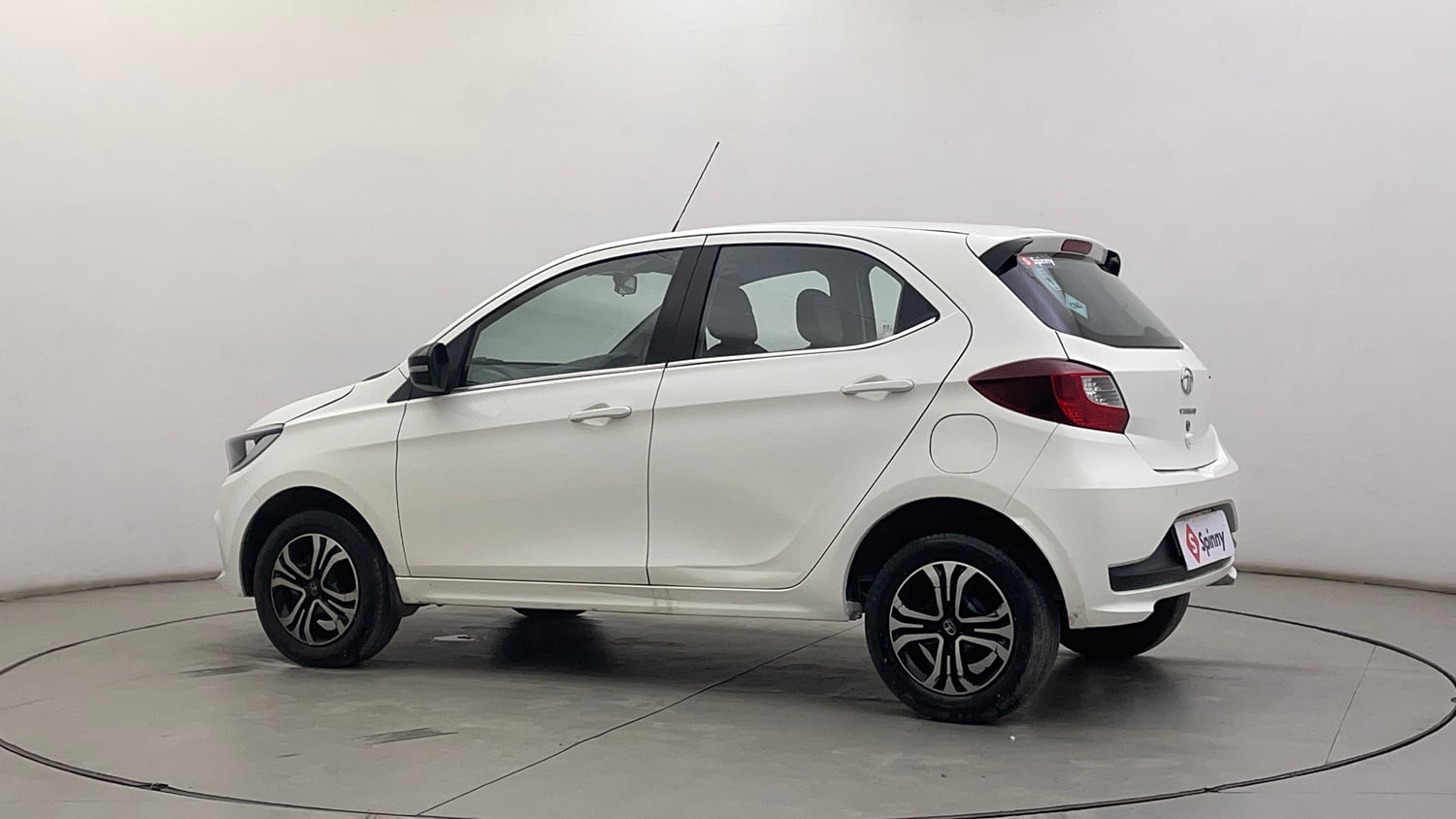 Used 2023 Tata Tiago XT CNG Cng Manual exterior LEFT REAR CORNER VIEW