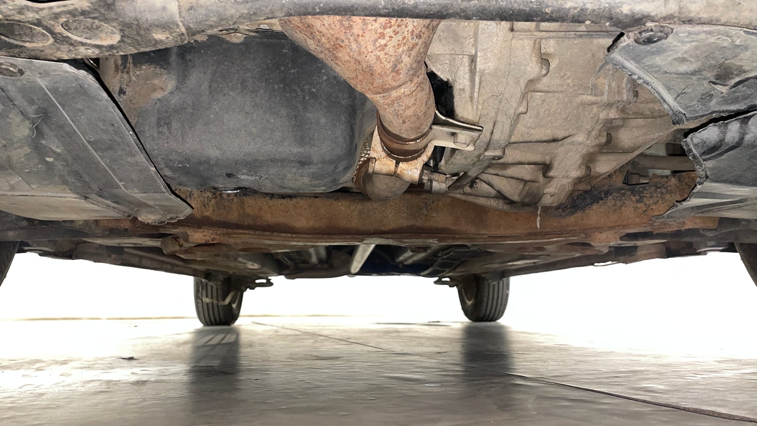 Used 2016 Maruti Suzuki Swift Dzire ZDI Diesel Manual extra FRONT LEFT UNDERBODY VIEW