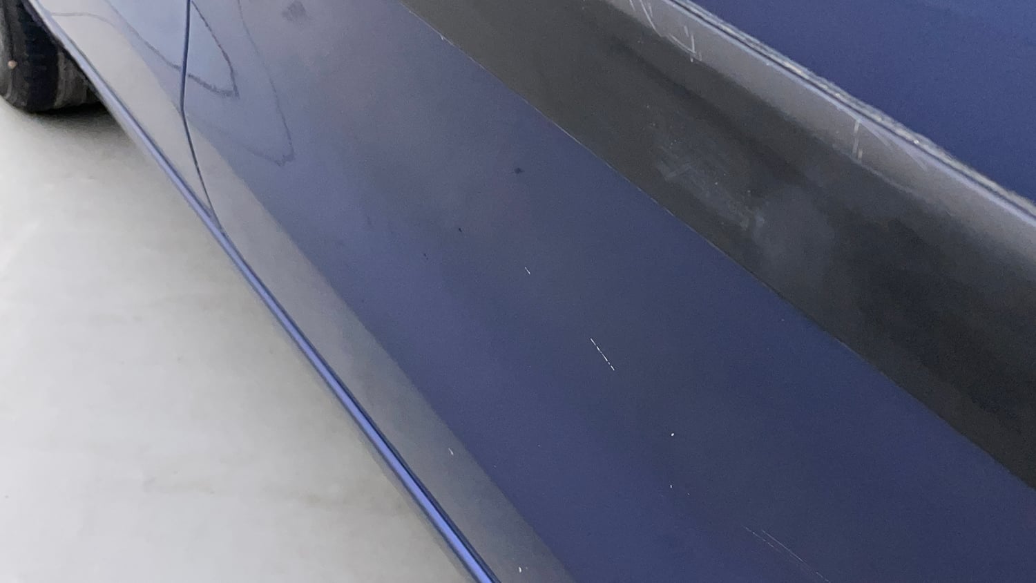 Used 2017 Maruti Suzuki Dzire ZXi AMT Petrol Automatic dents MINOR SCRATCH